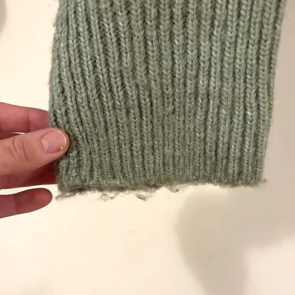 Abercrombie & Fitch Wedge Crew Sweater, Green, Size Small - Picture 6 of 8